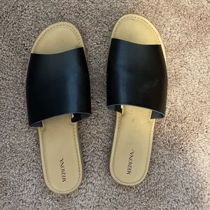 LIKE NEW SANDALS